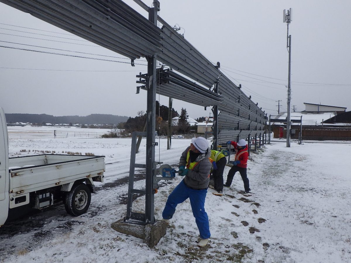 写真：由利本荘市防雪柵張出収納